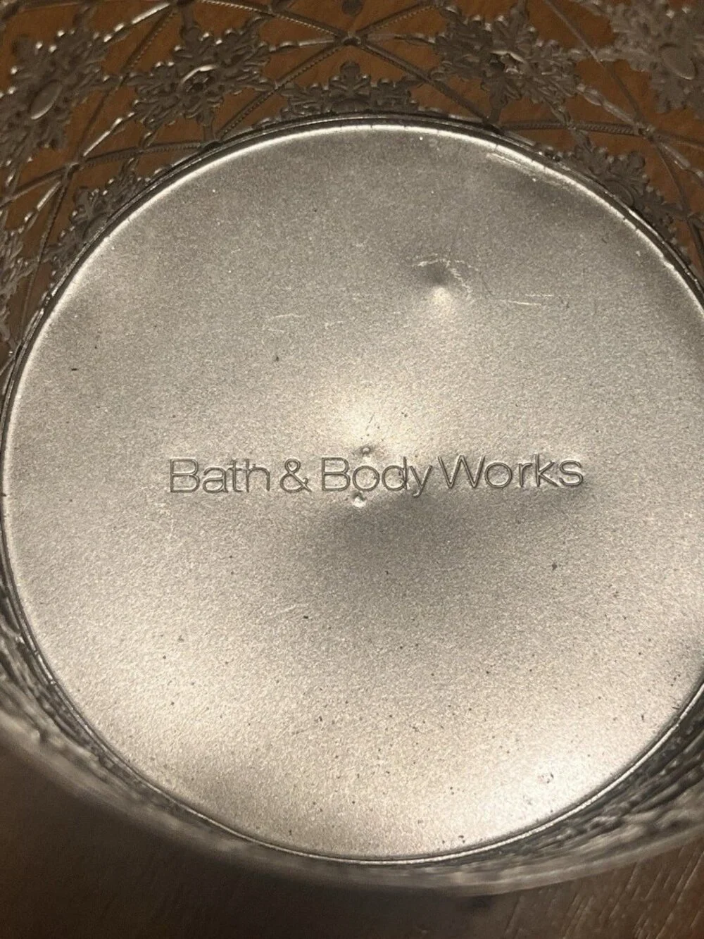 Bath & Body Works Geo White Sparkle SNOWFLAKE Pedestal 3 Wick Candle Holder 2022